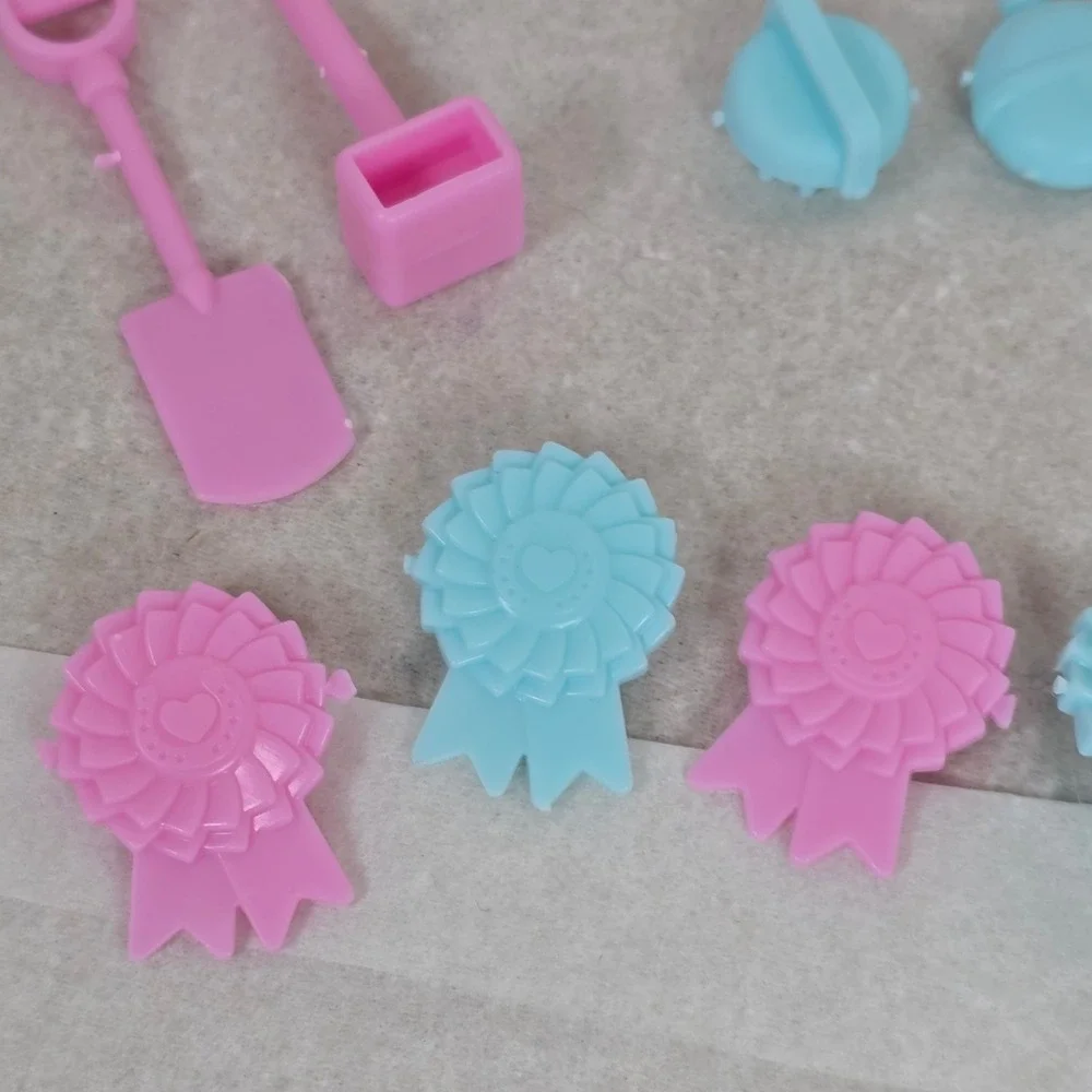 13pc barbie Horse Stable‎ Equestrian Accessories Pink Blue Ribbons Trophy Toy